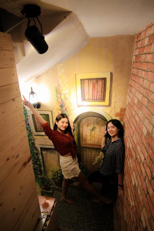 Wanderlust Saigon Hostel & Rooftop Bar Thành Pho Ho Chí Minh Esterno foto