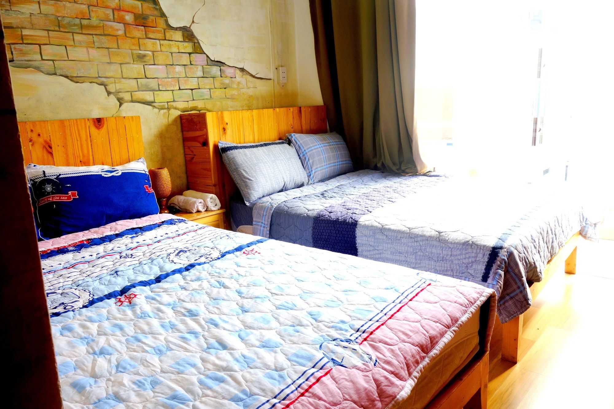 Wanderlust Saigon Hostel & Rooftop Bar Thành Pho Ho Chí Minh Esterno foto