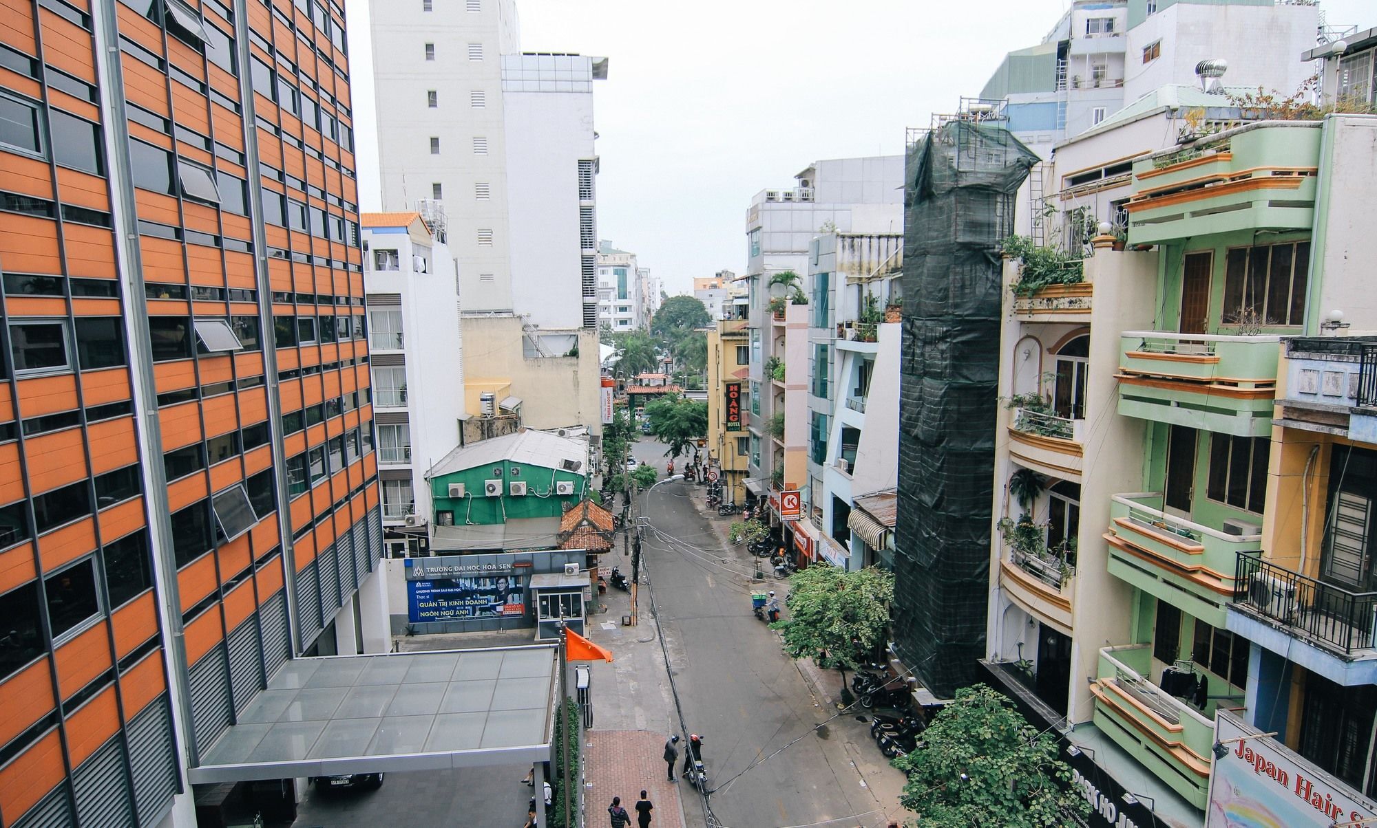 Wanderlust Saigon Hostel & Rooftop Bar Thành Pho Ho Chí Minh Esterno foto